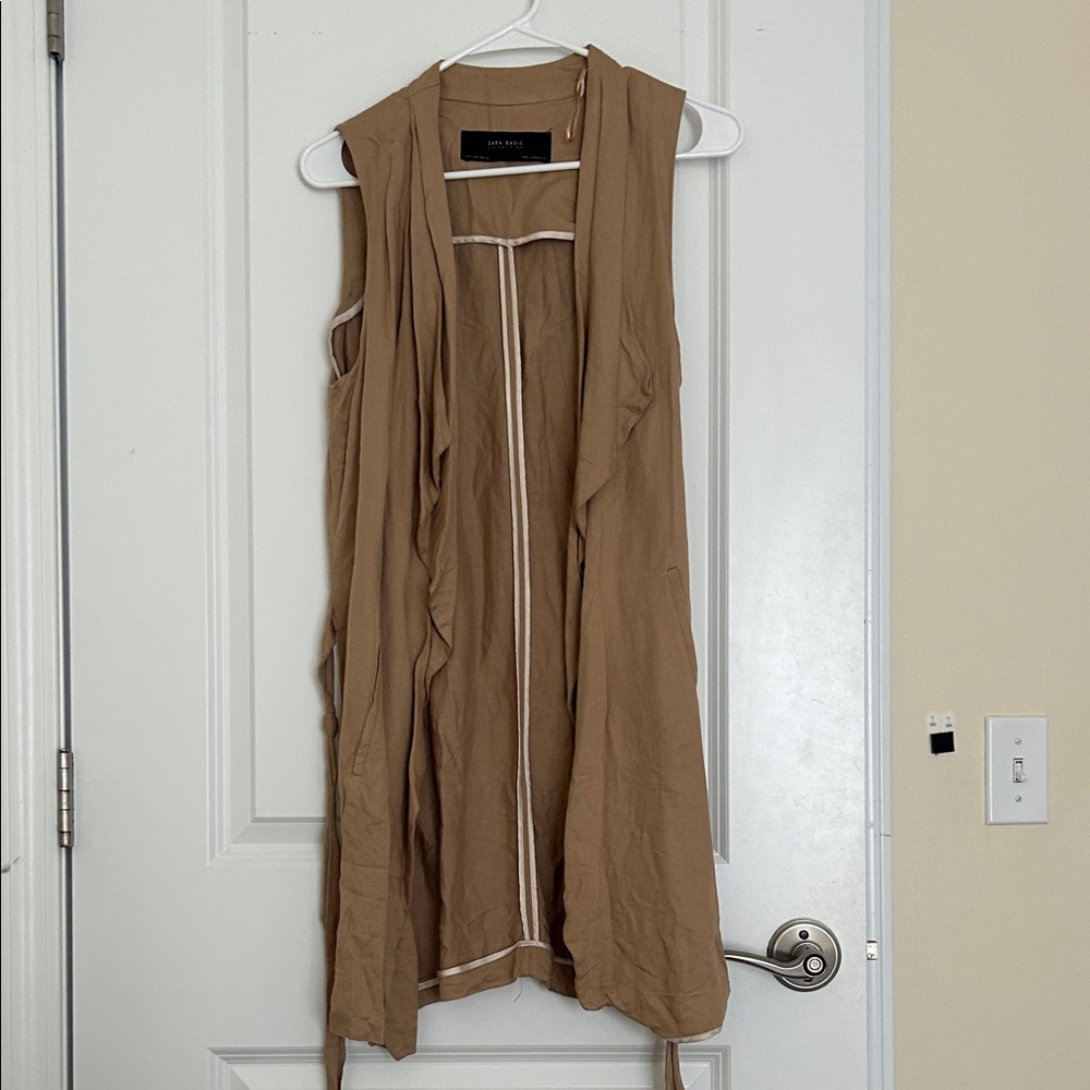Zara Tan Sleeveless Cardigan
